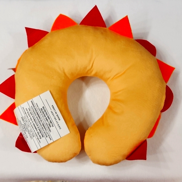 NEW KIDS TRAVELING PILLOW. SMILING SUNSHINE PILLOW. - Picture 5 of 5